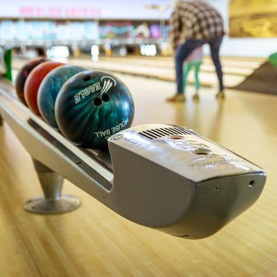Sporting Bowling