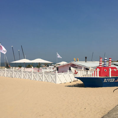 River Woods Beach Club / Knokke Out